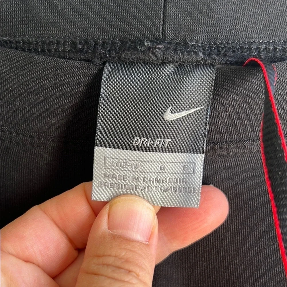 Nike Black Leggings compression capris size large